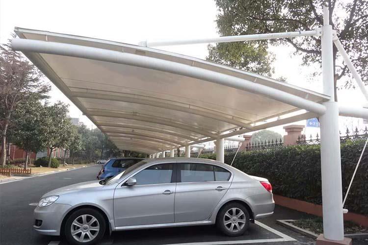 膜结构车棚是由体型规划、初始平衡规划、荷载剖析、裁剪剖析等四大过程完结的