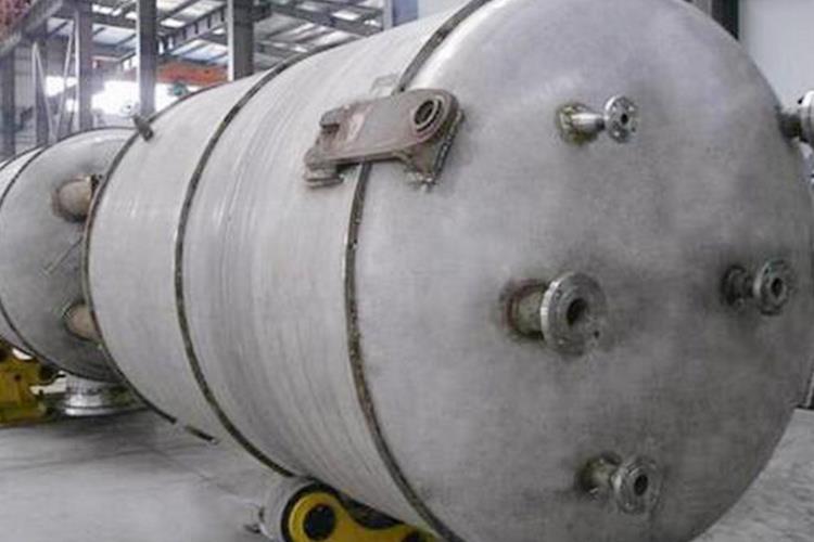 压力罐用于闭式水循环系统中，起到了平衡水量及压力的作用，避免可靠阀频繁开启和自动补水阀频繁补水